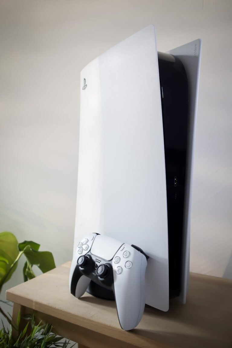 Expert Guide to Gaming Consoles and In-Depth Reviews