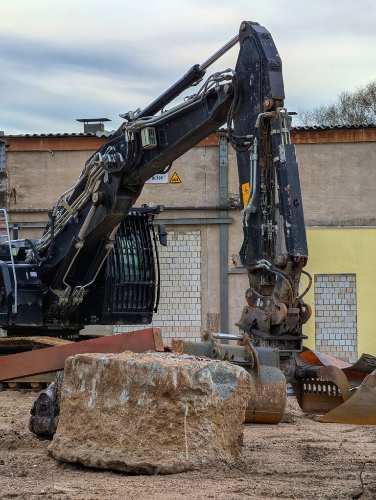 Driving 2025 Digital Growth with AI Business Automation